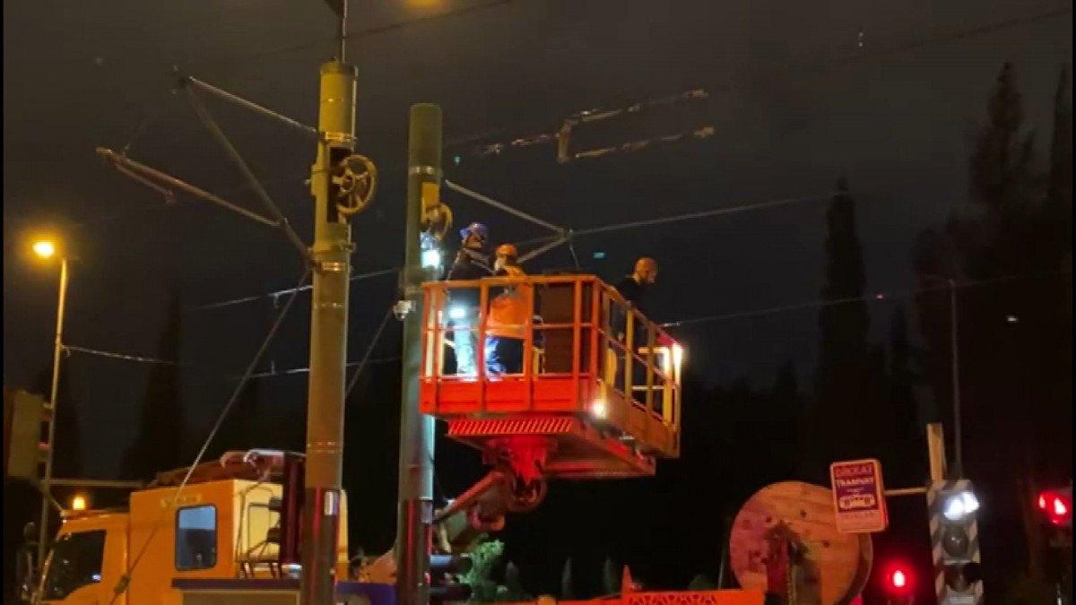 İstanbul'da tramvay elektrik kablolarında arıza: Şehitlik Durağı kapatıldı