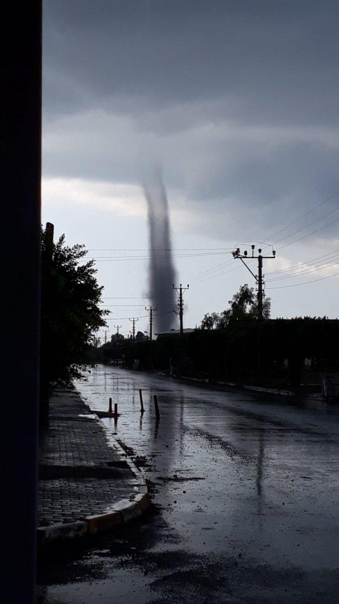 Hatay’da, deniz üstünde hortum oluştu
