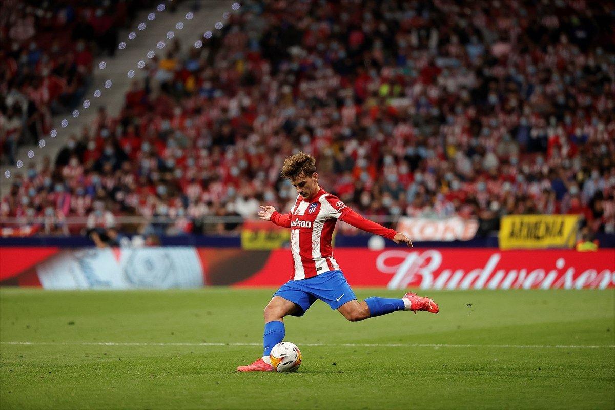 Atletico Madridli Suarez, eski takımı Barcelona'ya ilk golünü attı