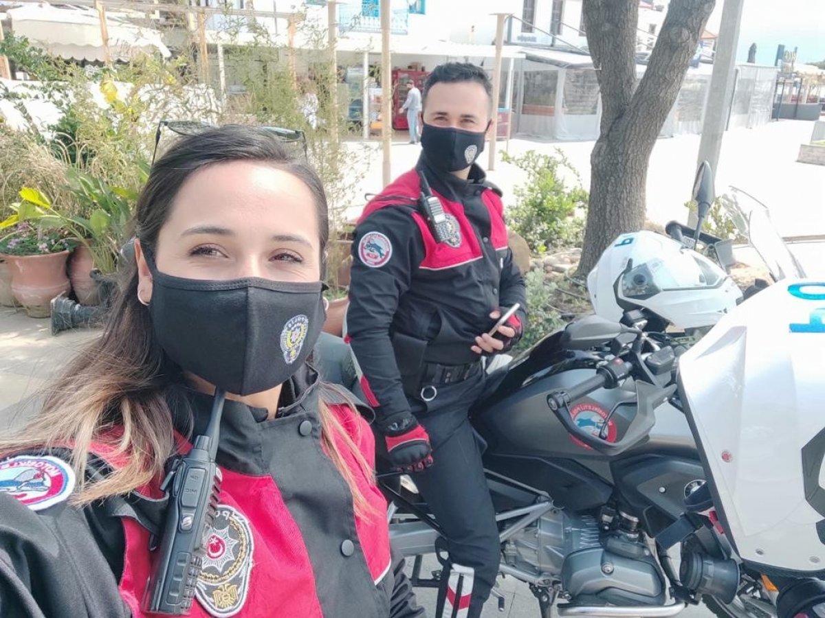 Muğla'daki yunus polisinden su altına evlilik teklifi