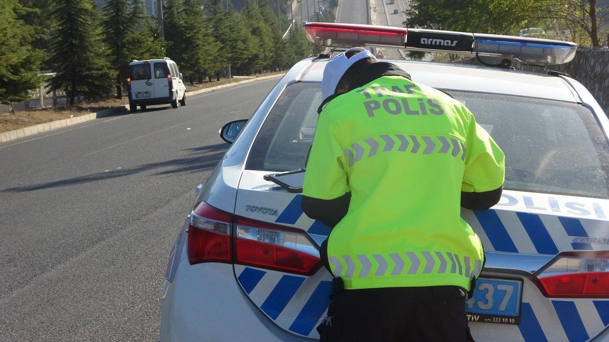 Uşak’ta lise öğrencisi okula giderken canından oldu