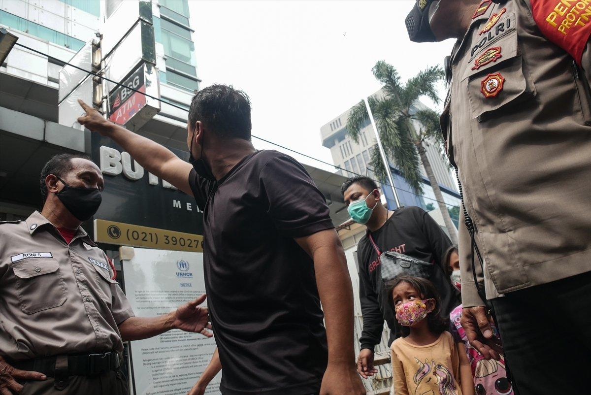 Afganlar, Endonezya'da protesto düzenledi