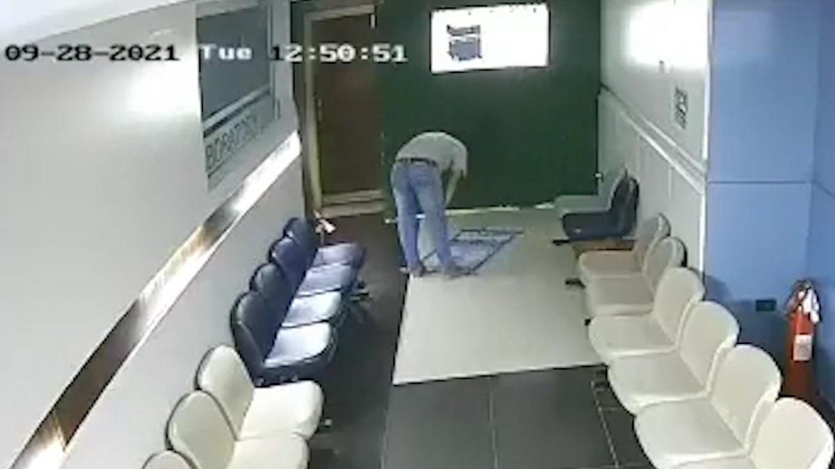 Mısır'daki adam, namaz kılarken secdede vefat etti