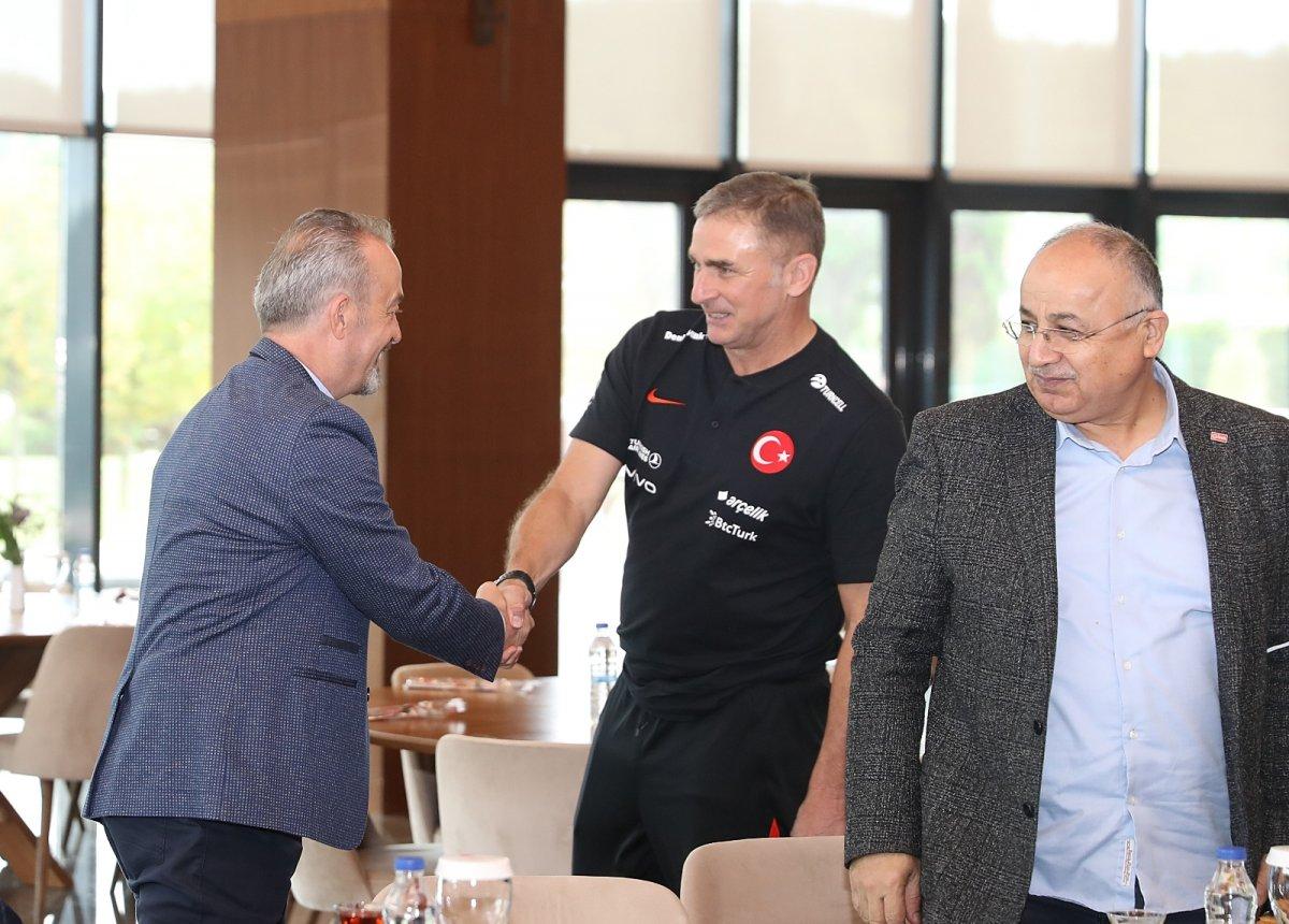 Stefan Kuntz prim sorusuna yanıt verdi