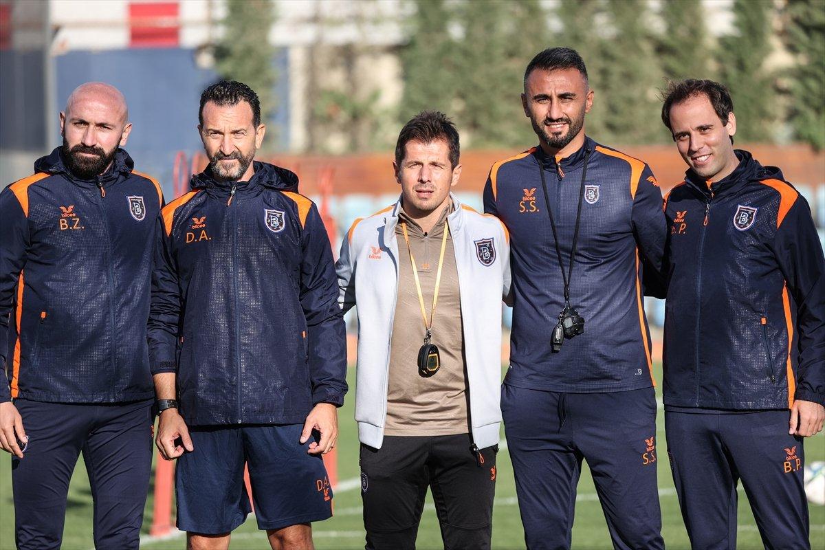 Emre Belözoğlu, Başakşehir'de ilk antrenmanına çıktı
