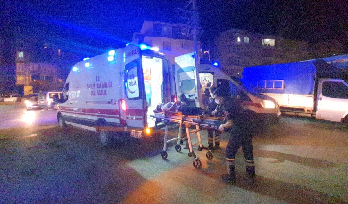 Osmaniye'de iki araç çarpıştı: 3 yaralı