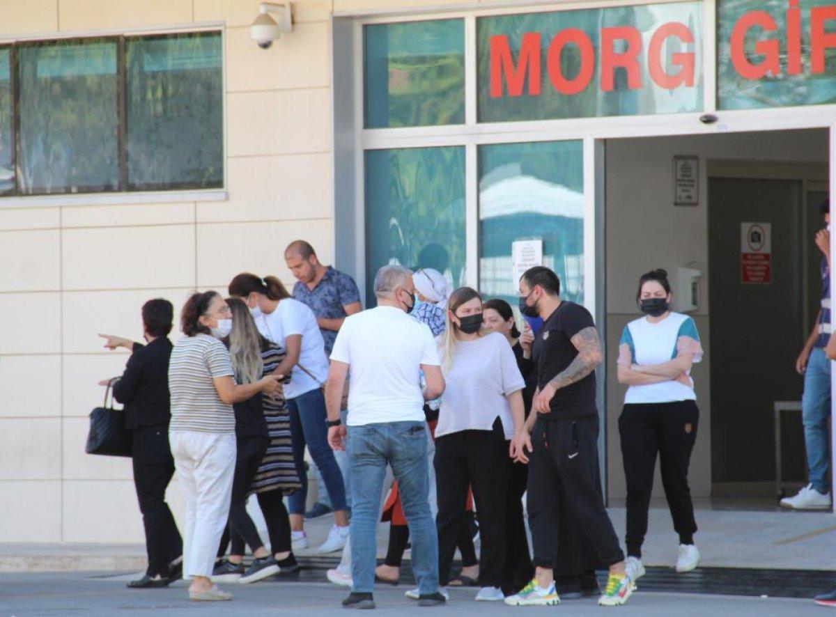 Antalya'da kazada hayatını kaybeden gencin ölümü sevenlerini yasa boğdu