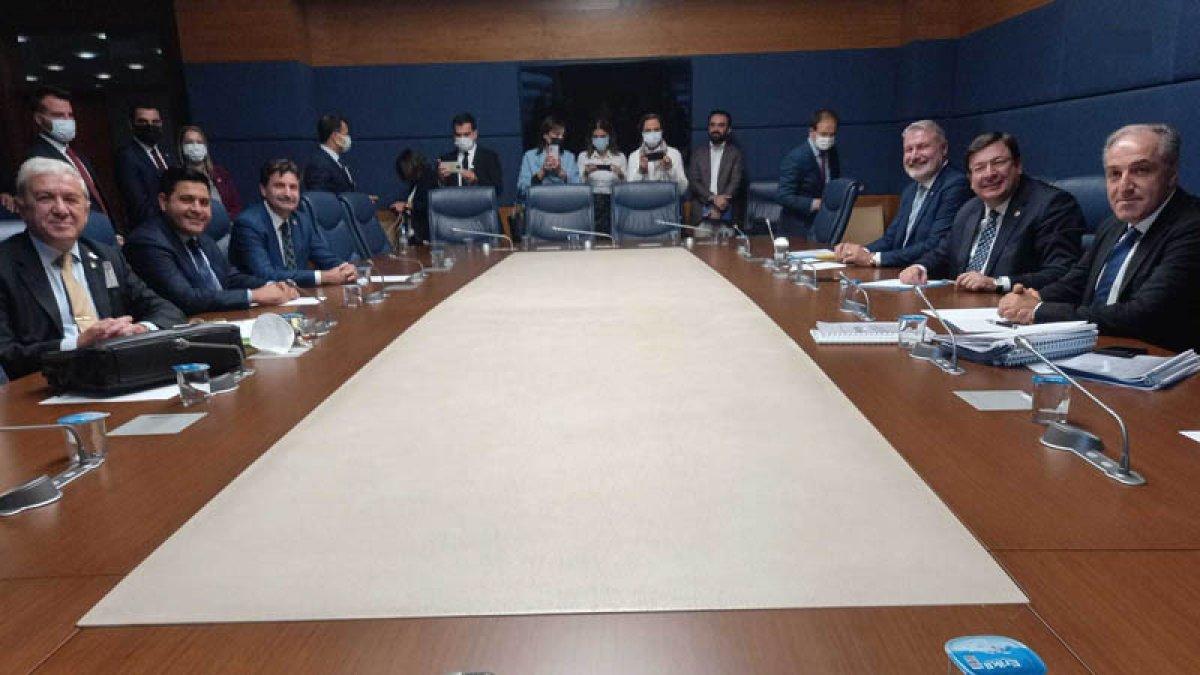 Muhalefet partileri TBMM'de toplandı