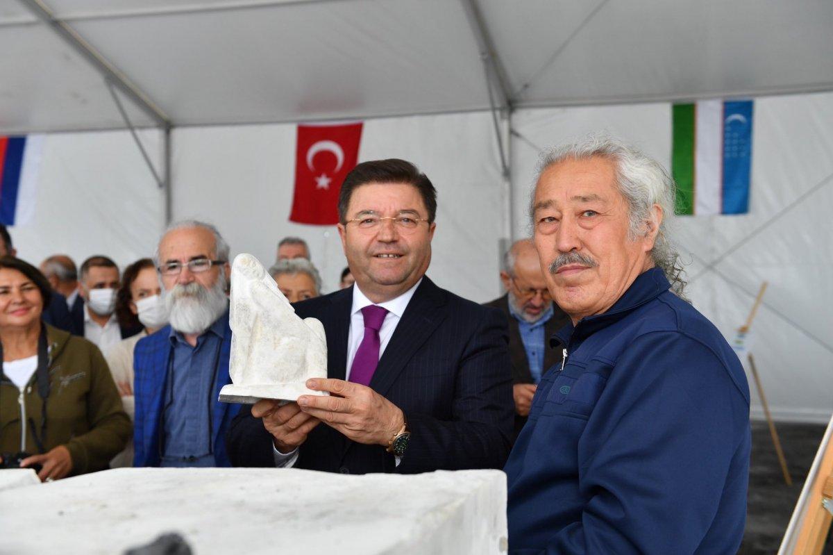 Maltepe Belediyesi, Uluslararası Taş Heykel Sempozyumu'nu başlattı