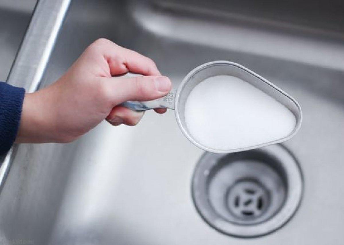 Tıkanan lavaboyu açmanın en pratik 4 yolu