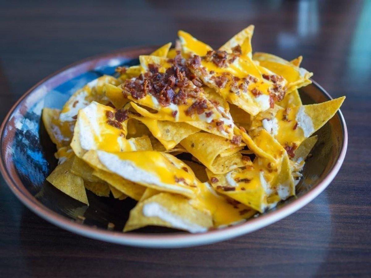 Partilerin çıtır lezzeti: Kıymalı Nachos ve 5 dip sos