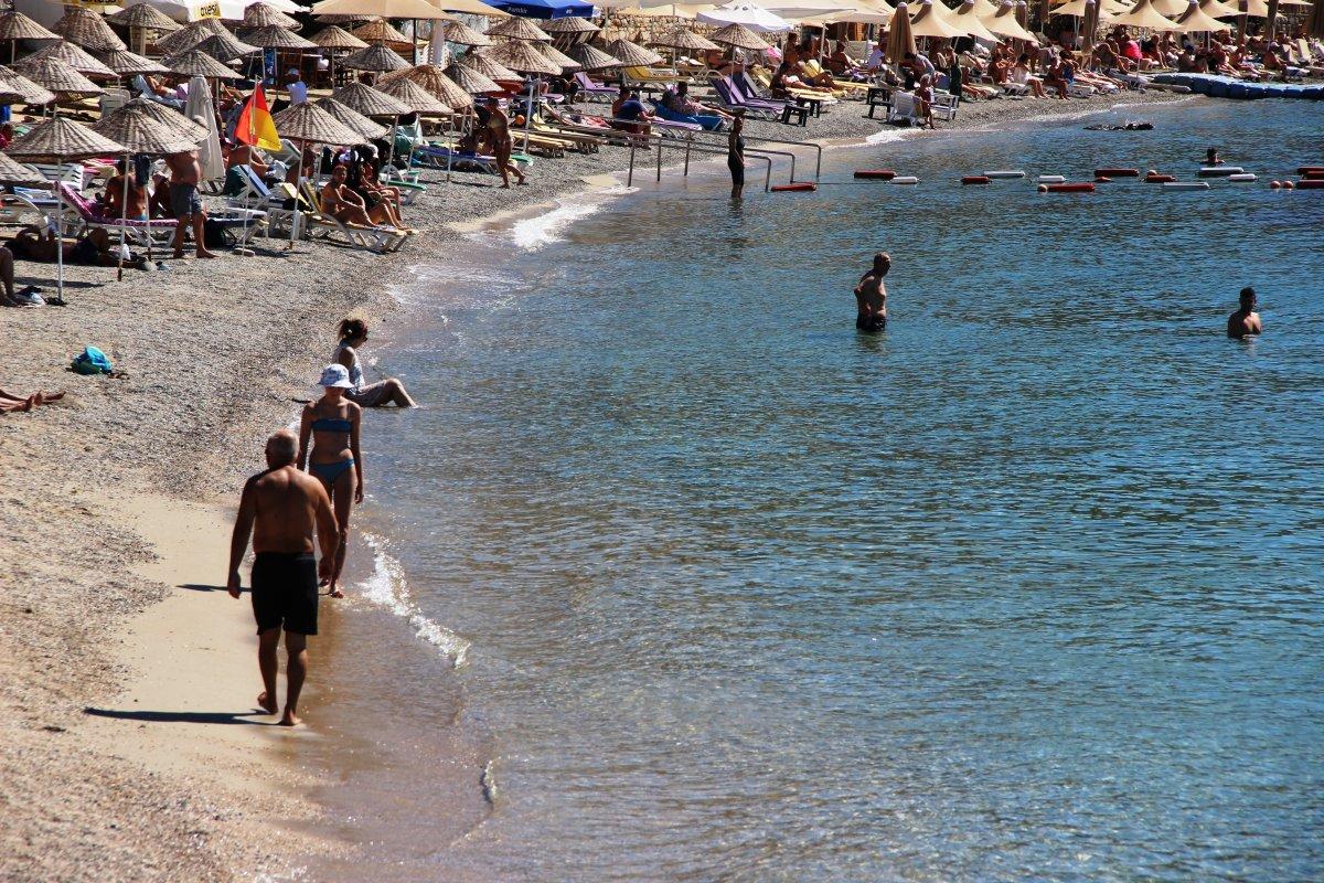 Bodrum sahilleri doldu taştı
