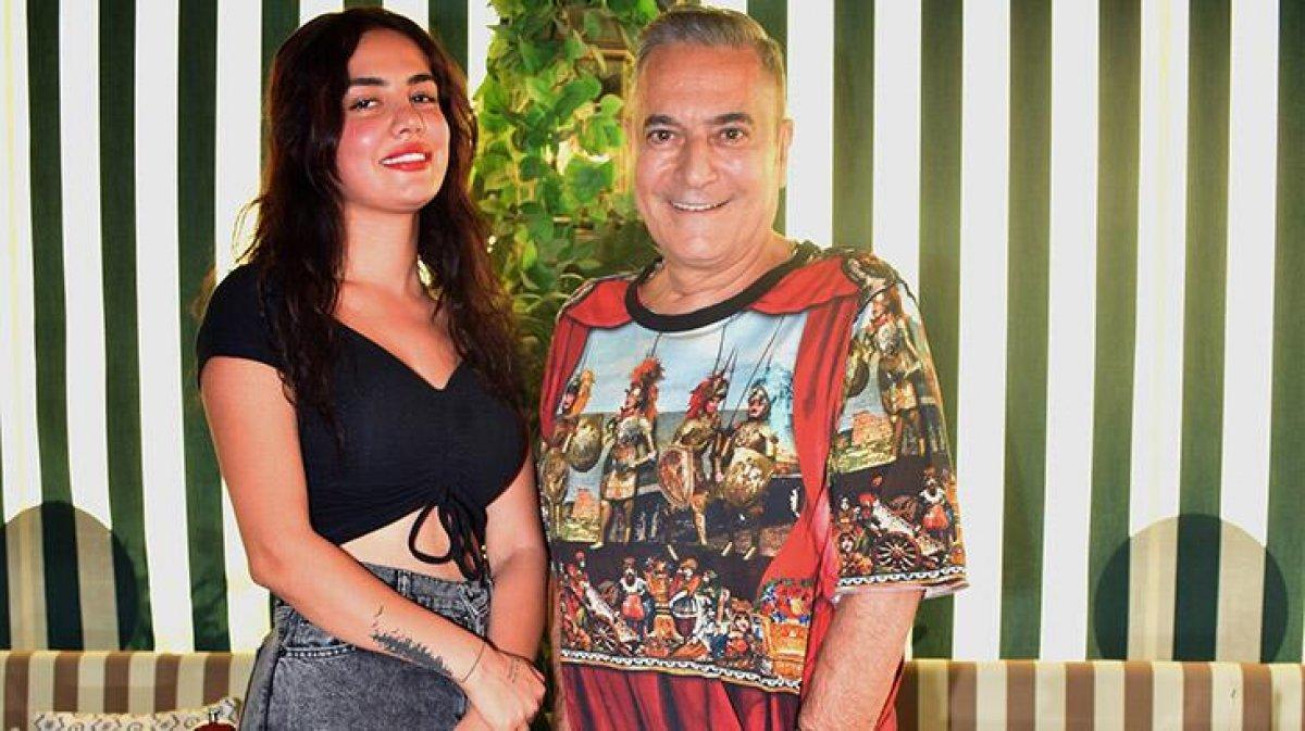 Ece Ronay’dan Mehmet Ali Erbil’e suç duyurusu