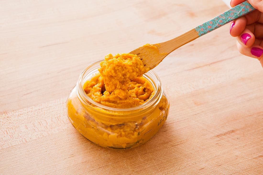 Topuk çatlaklarını yumuşatmanın en iyi 5 yolu