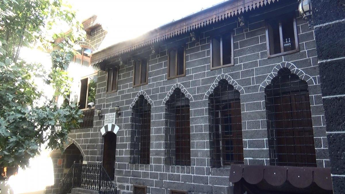 PKK 6-7 Ekim olaylarında yakıp yıktı, devlet onardı