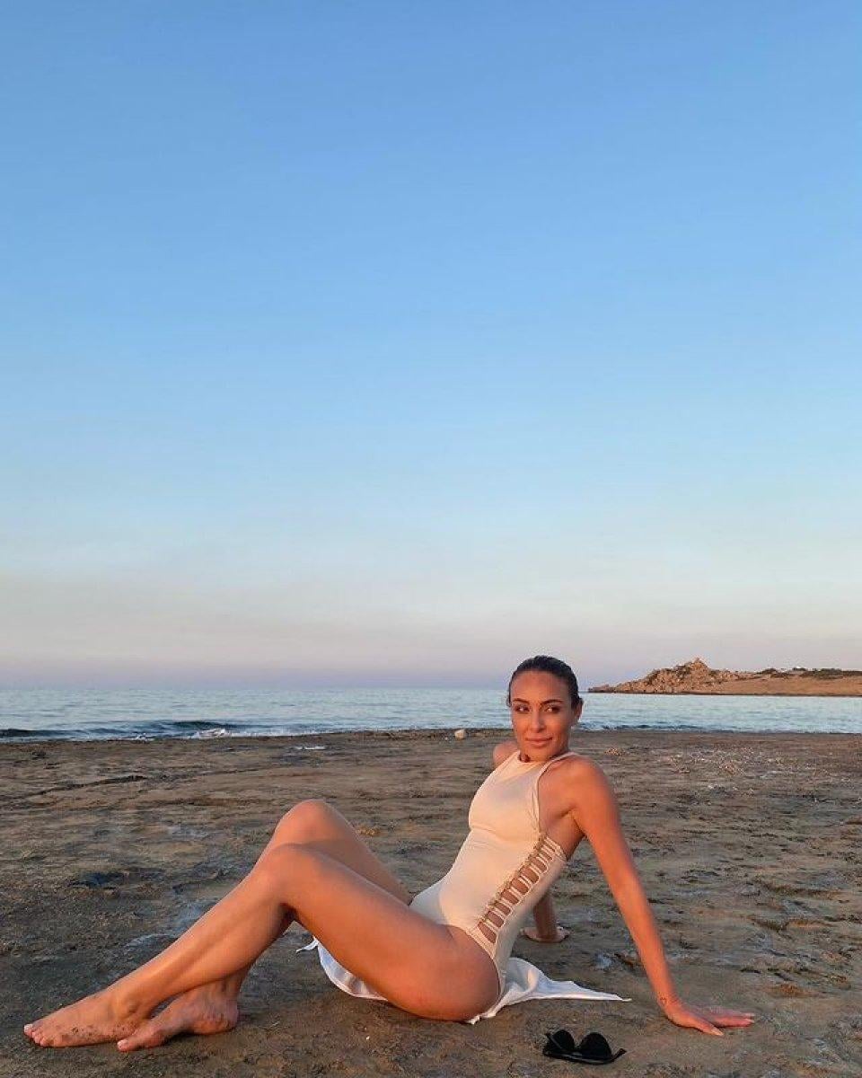 Ziynet Sali'den 46 yaş pozu