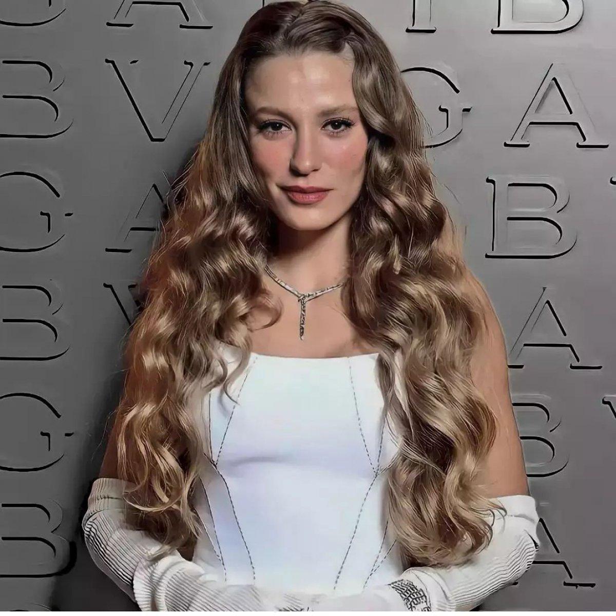 Serenay Sarıkaya Milano'da