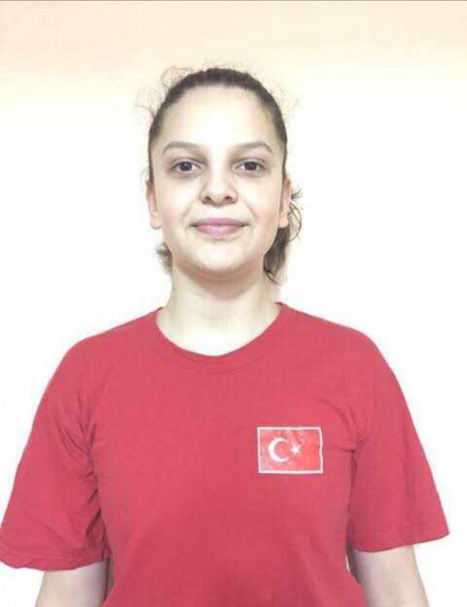 Gören bir daha bakıyor! İşte Ebrar Karakurt'un uzun saçlı hali