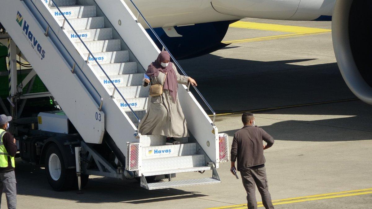 Cezire Hava Yolları'na ait uçak bomba ihbarı üzerine Trabzon'a indi