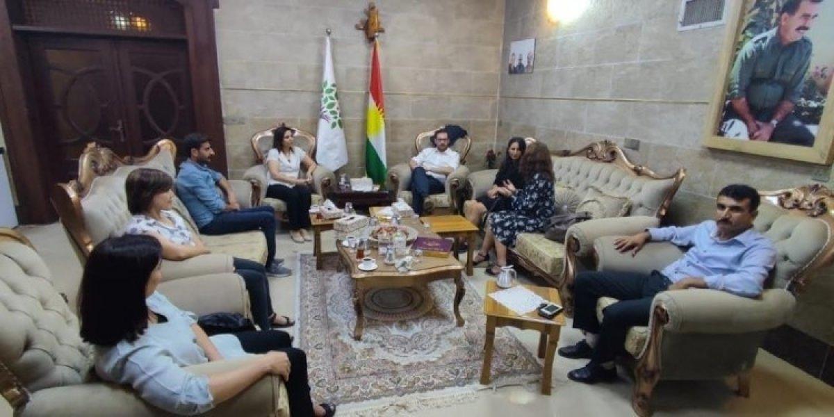 İsveç'ten Erbil'e giden heyet, HDP'yle Öcalan fotoğrafı altında görüştü