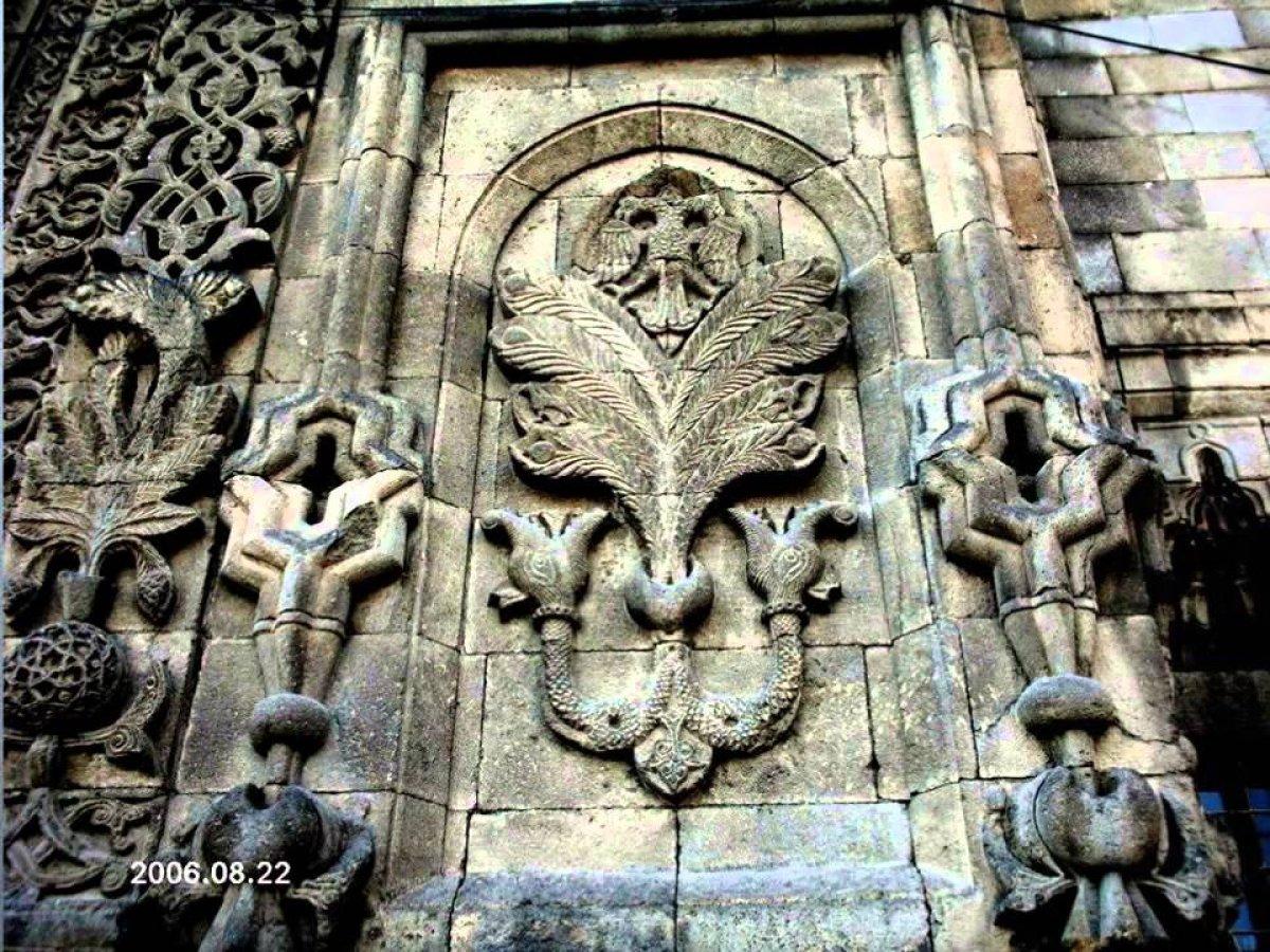 Çifte Minareli Medrese nerede? Çifte Minareli Medrese tarihi ve özellikleri