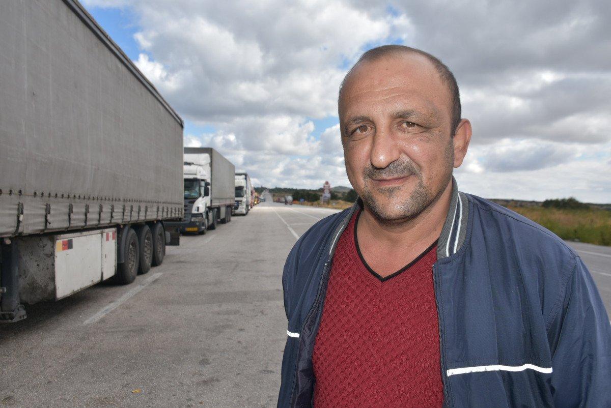 Edirne sınırında tır kuyrukları uzadı