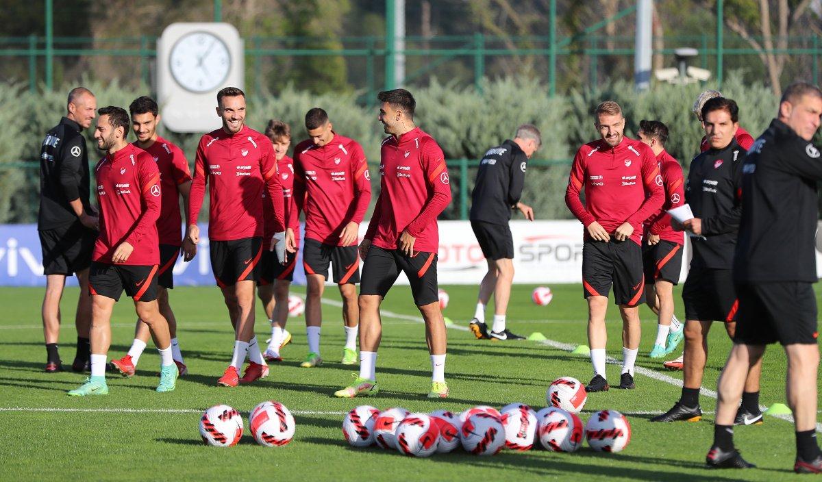 Burak Yılmaz: Sahada ağabeylik statüsüne inanmıyorum