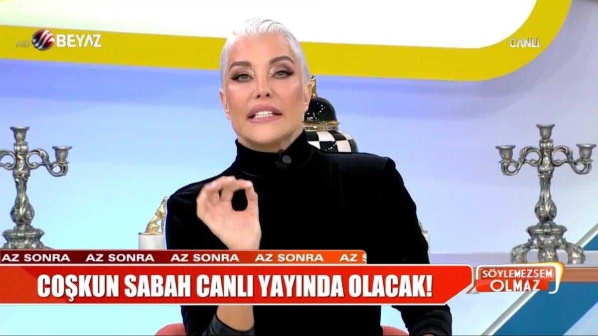 Deniz Akkaya'dan Ece Ronay'a: Seni karpuzun için izliyorlar