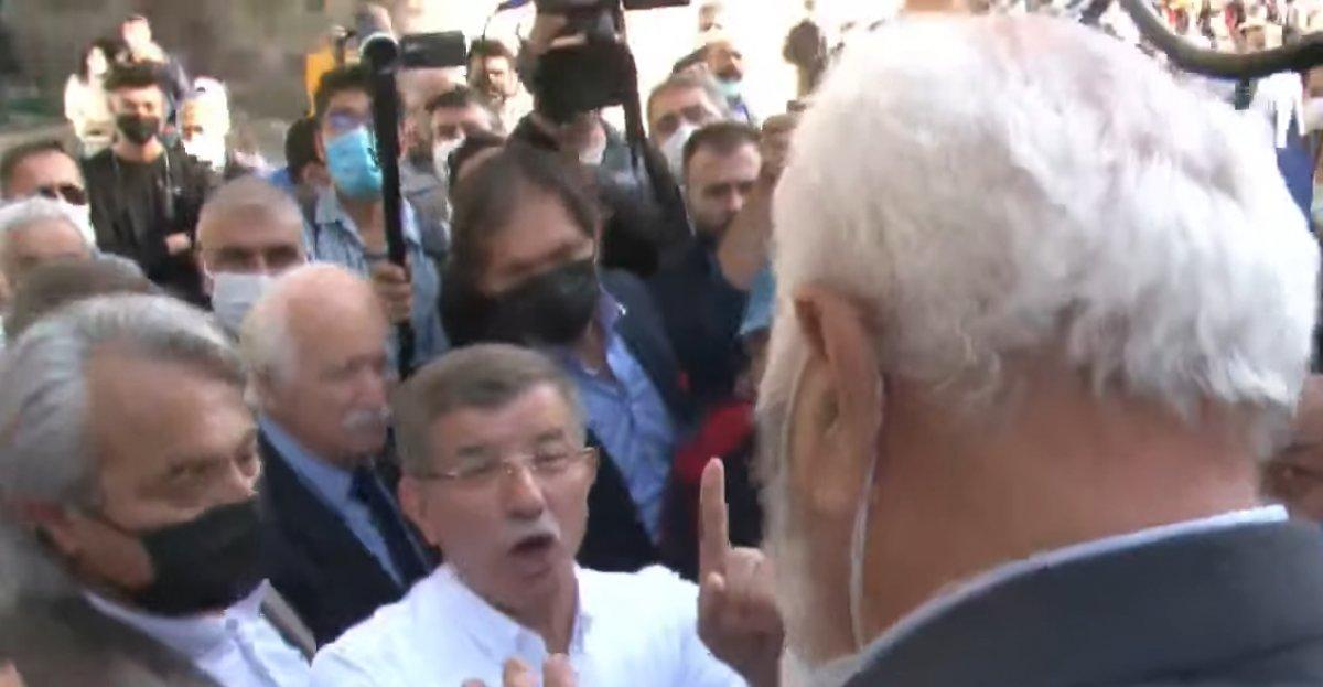 Ahmet Davutoğlu'na Kayseri'de 'ihanet' tepkisi