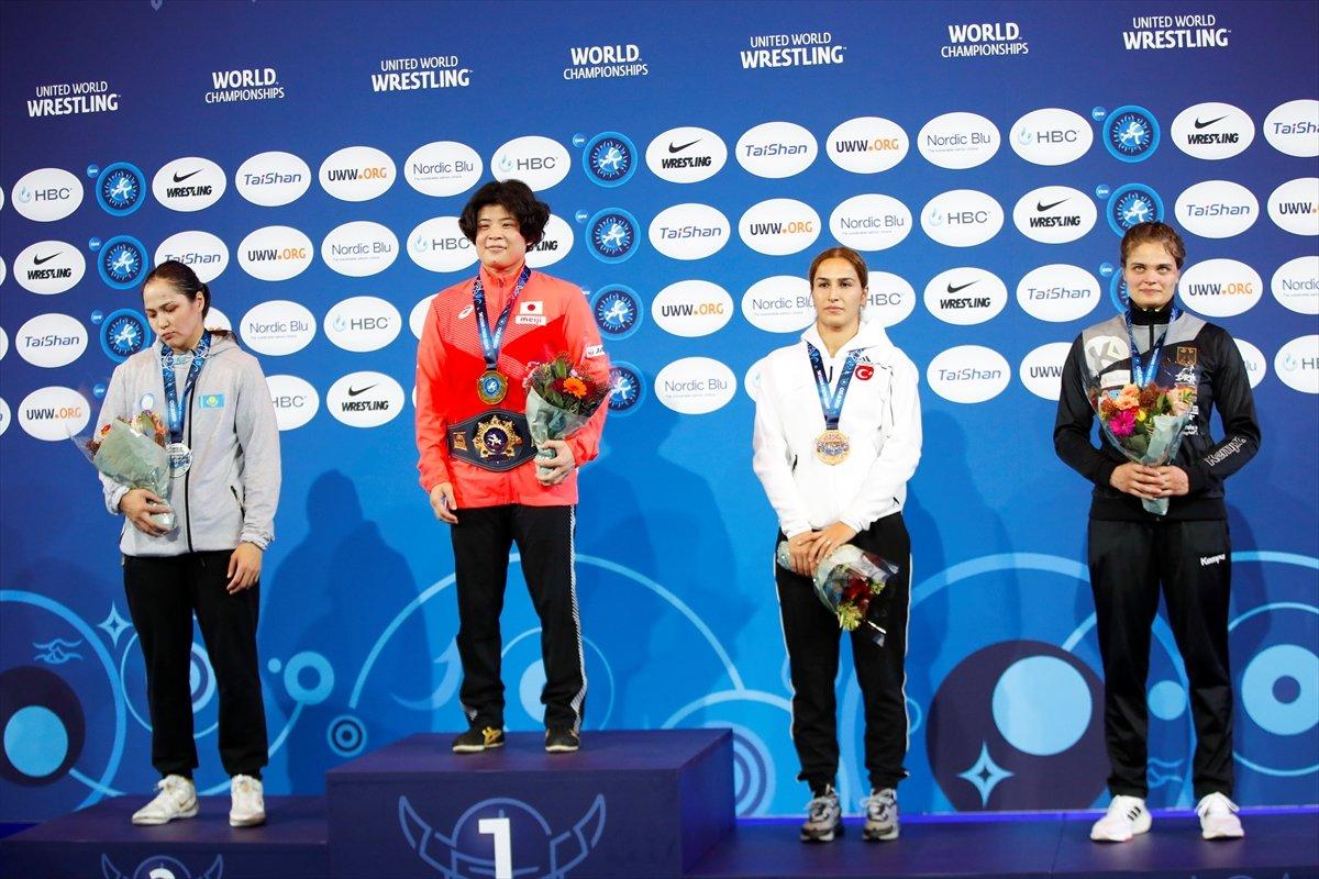 Buse Tosun dünya üçüncüsü oldu