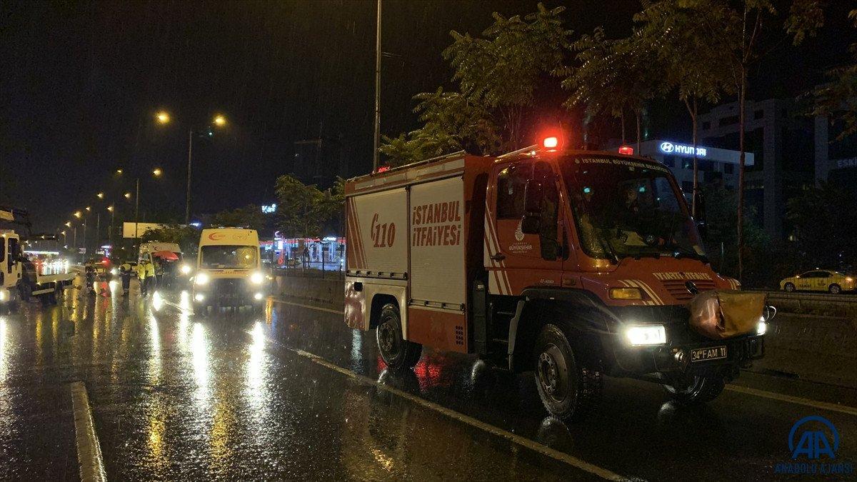 Kadıköy'de zincirleme kaza: 4 yaralı