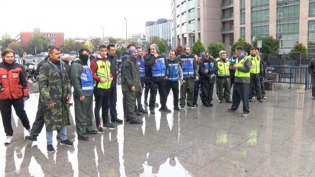 İstanbul Adliyesi önünde motokurye eylemi: Hız puanlaması kaldırılsın