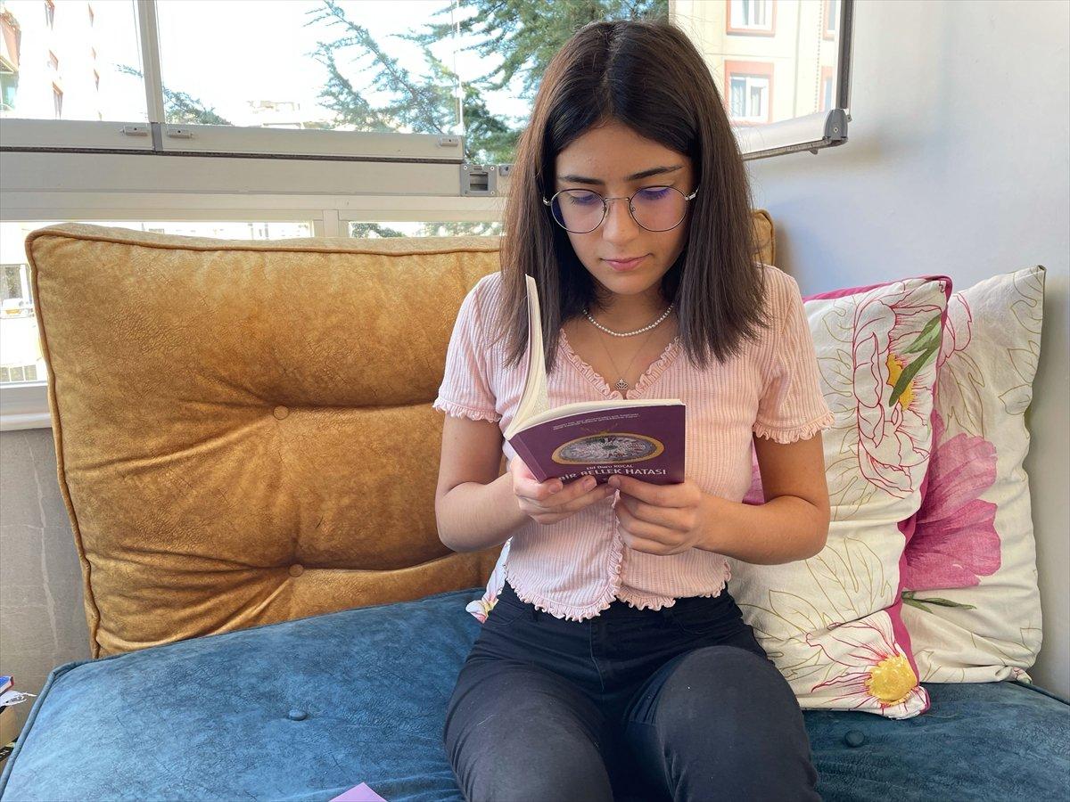 13 yaşında disleksiyi yenen Elif, roman yazarı oldu