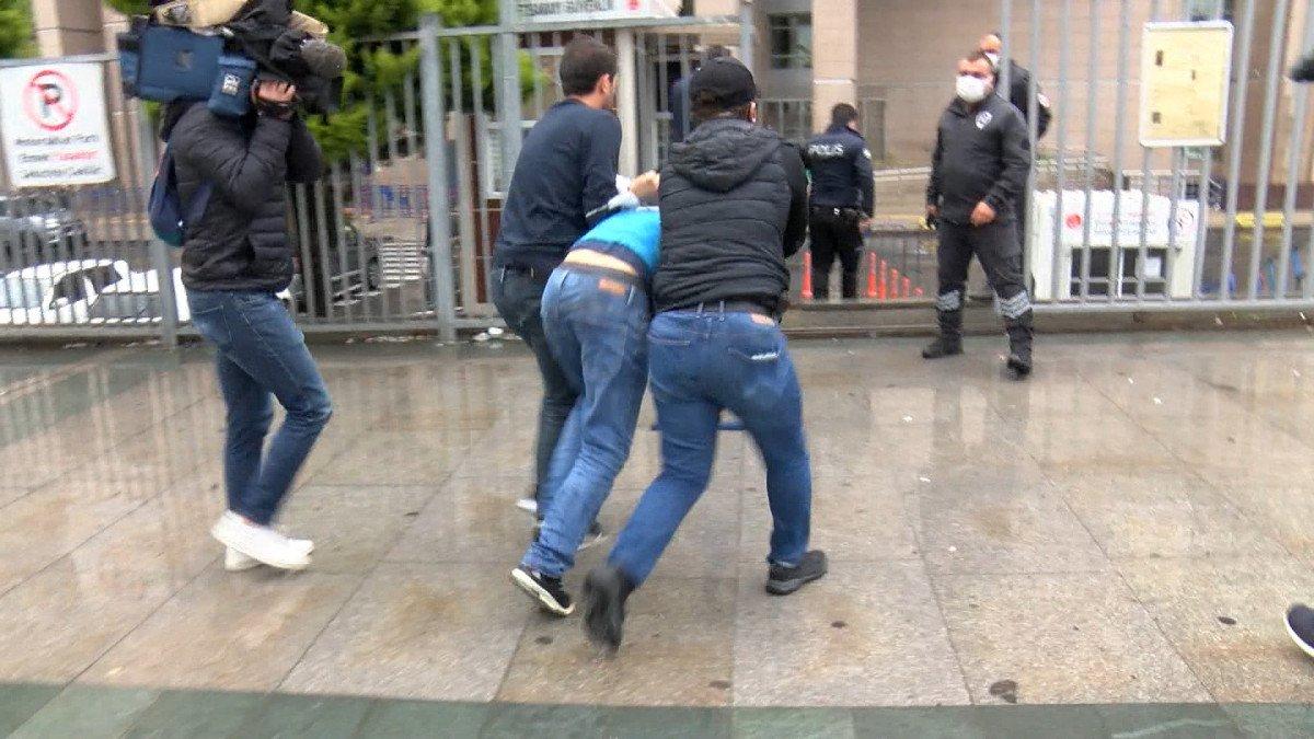 İstanbul'da polislerden kaçan şüpheli, kamyonet kasasında yakalandı