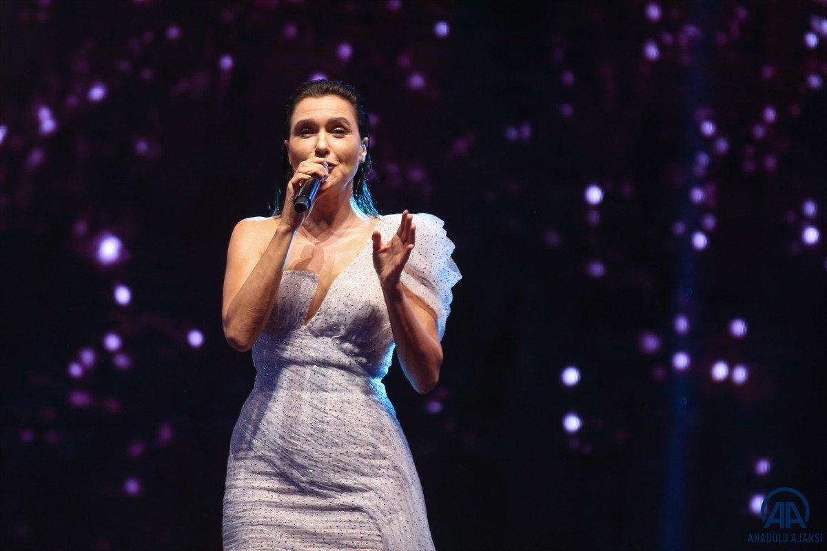 Altın Portakal'da en iyi film ödülü Uzun Tıraş'a verildi