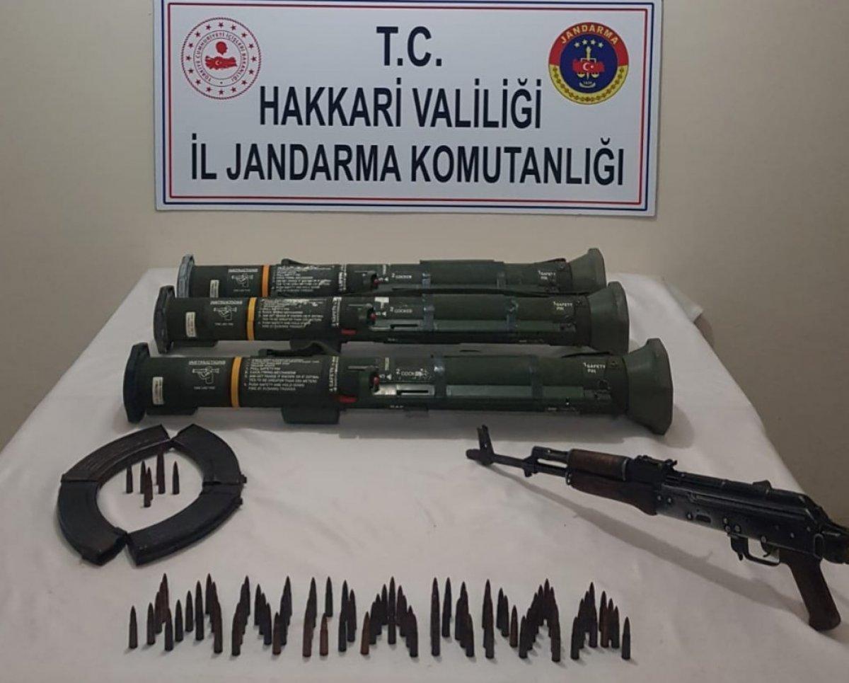 Hakkari'de PKK'ya darbe: Mağaraları boşaltıldı