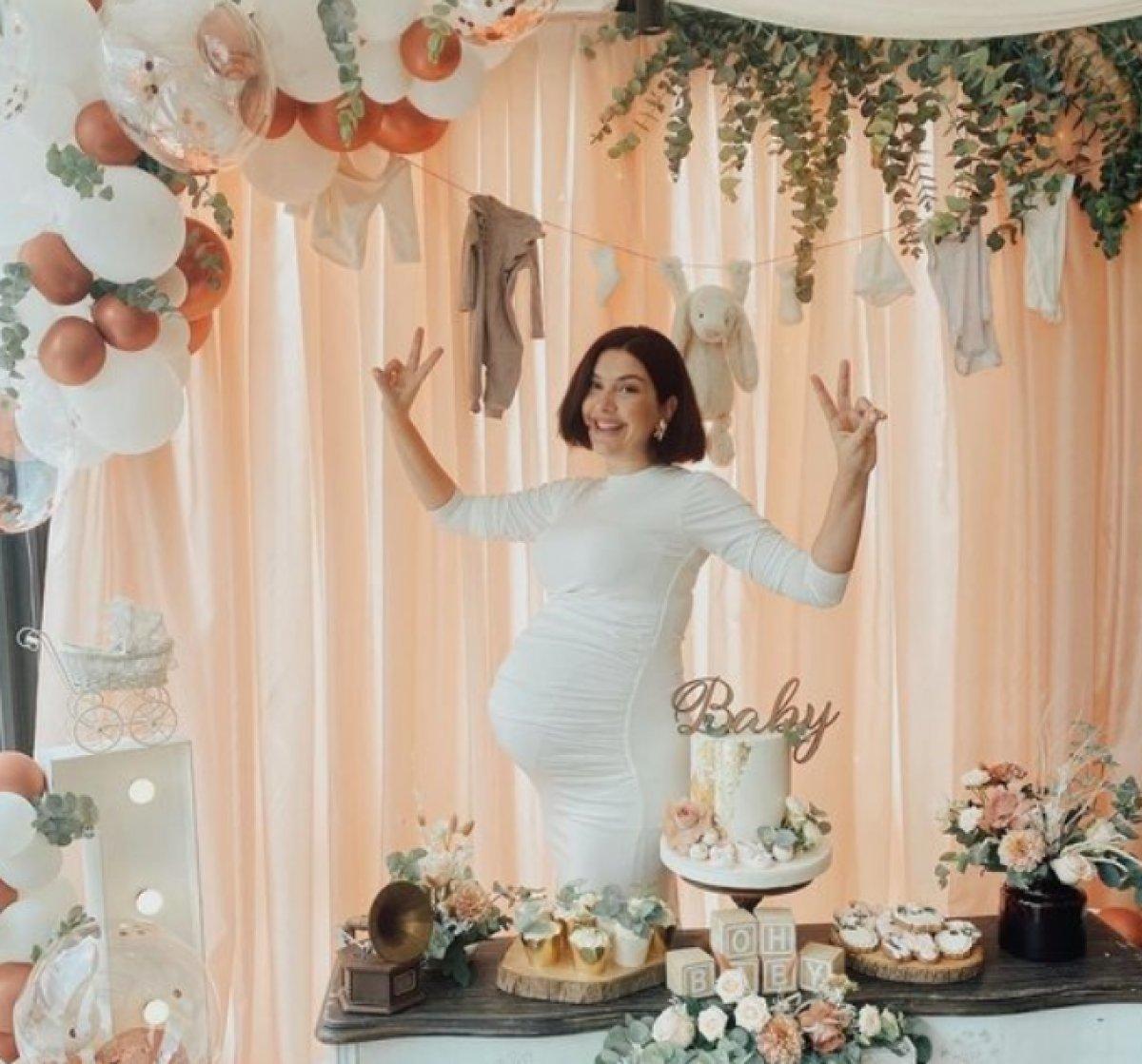 Bergüzar Korel baby shower partisi düzenledi