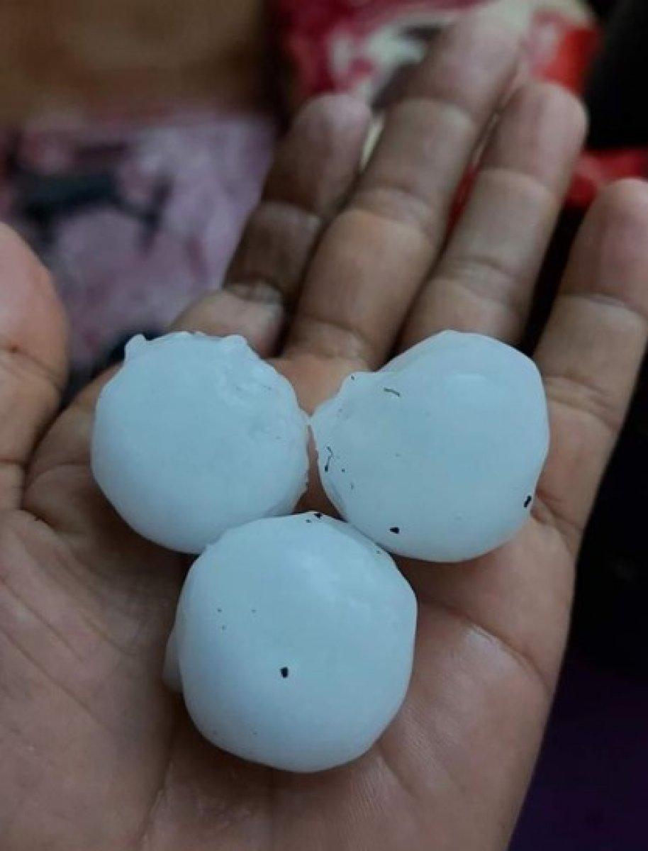 Libya'da ceviz büyüklüğünde dolu