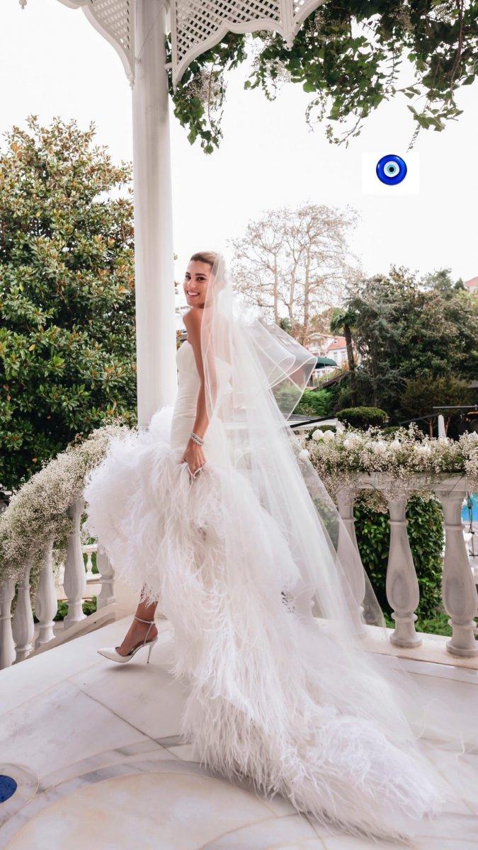 Arzu Sabancı, Nazlı Kayı'nın gelinliğini beğenmedi