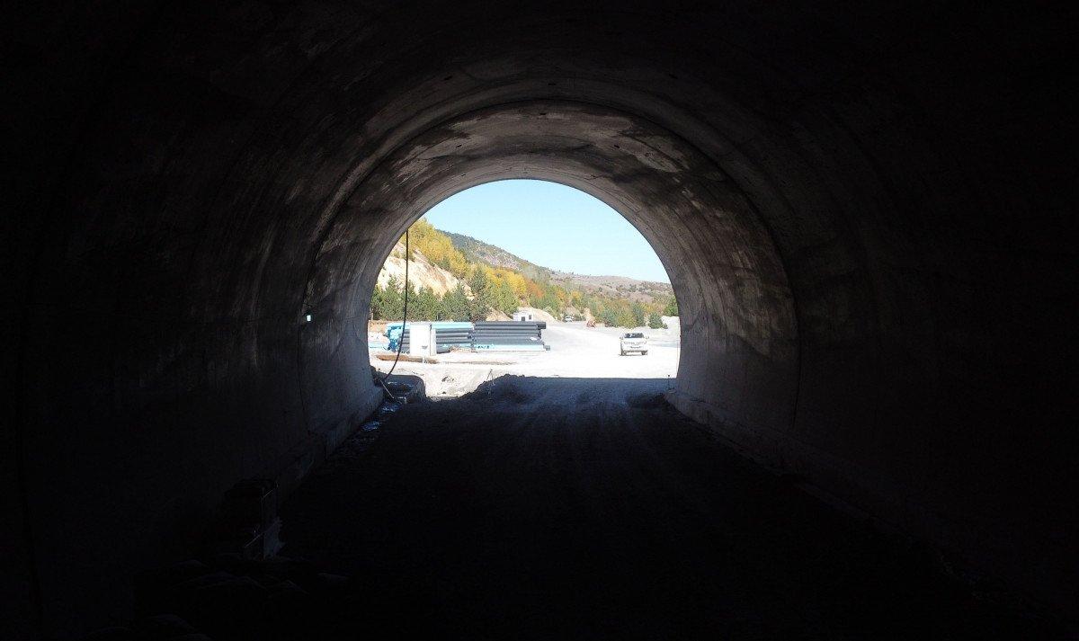 Geminbeli Tüneli çalışmalarında ışık görüldü