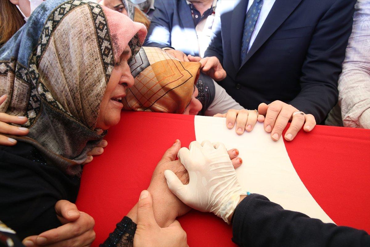 Fırat Kalkanı Harekatı şehitlerine veda