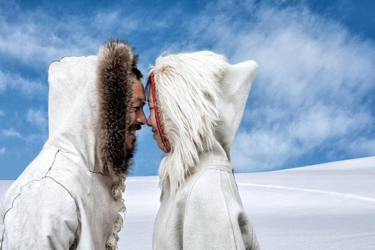 Ne dudaktan ne yanaktan: Eskimo öpücüğü 'Kunik' ile tanışın