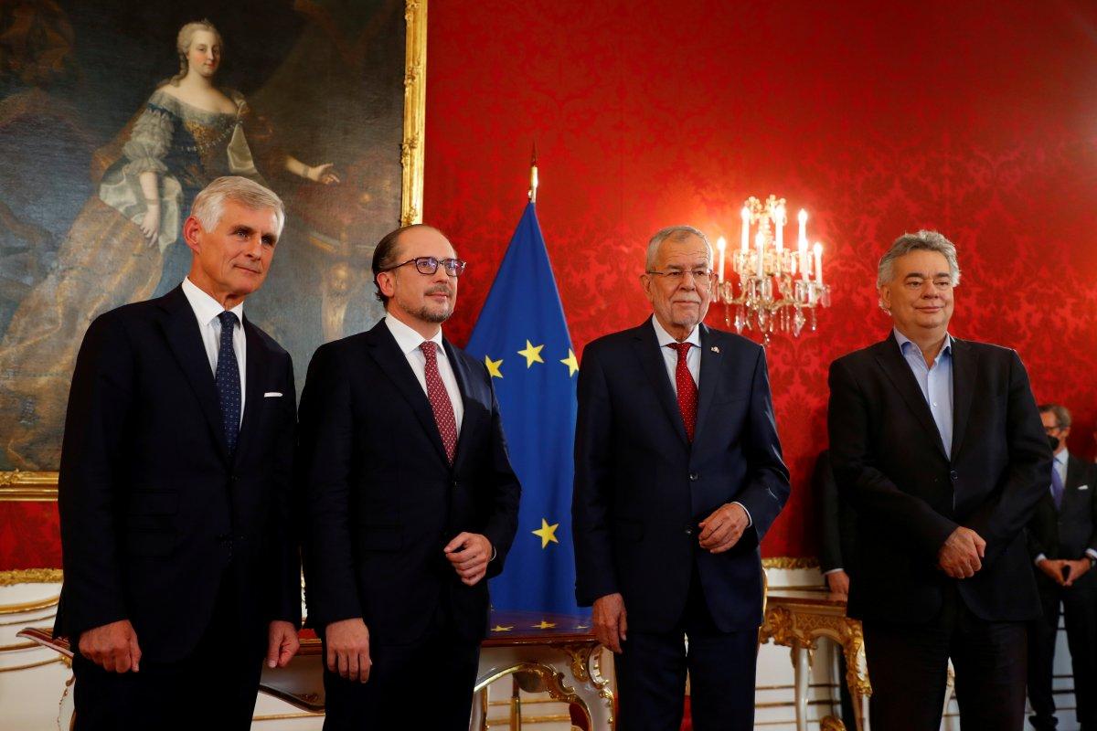 Avusturya'da Alexander Schallenberg, başbakanlık görevini devraldı