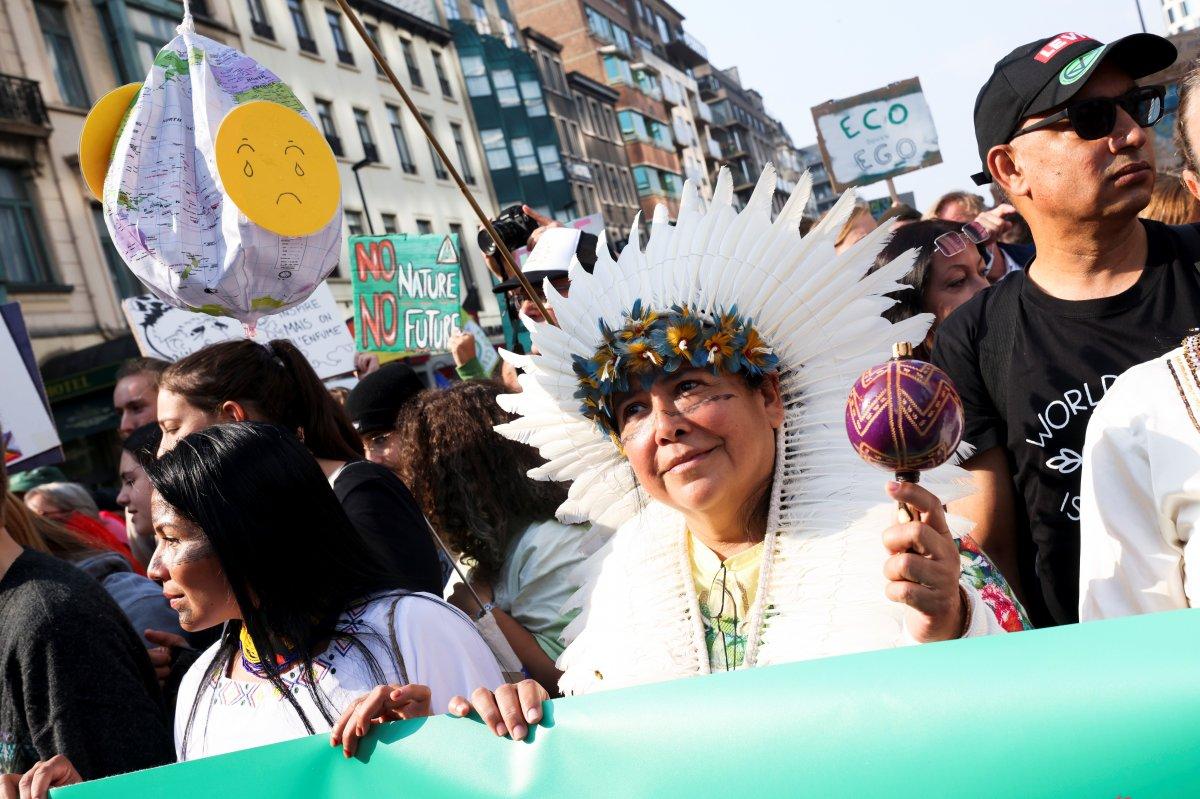 Brüksel'de iklim değişikliği protestosu düzenlendi