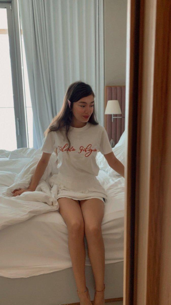 Neslihan Atagül'den günaydın pozu