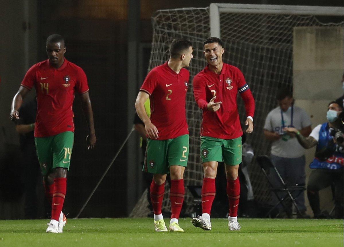 Ronaldo Avrupa'da en çok milli maça çıkan oyuncu oldu