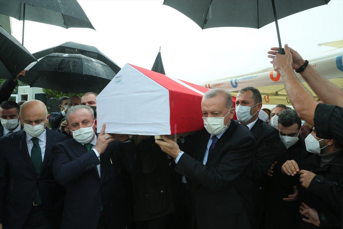 AK Partili İsmet Uçma'ya veda