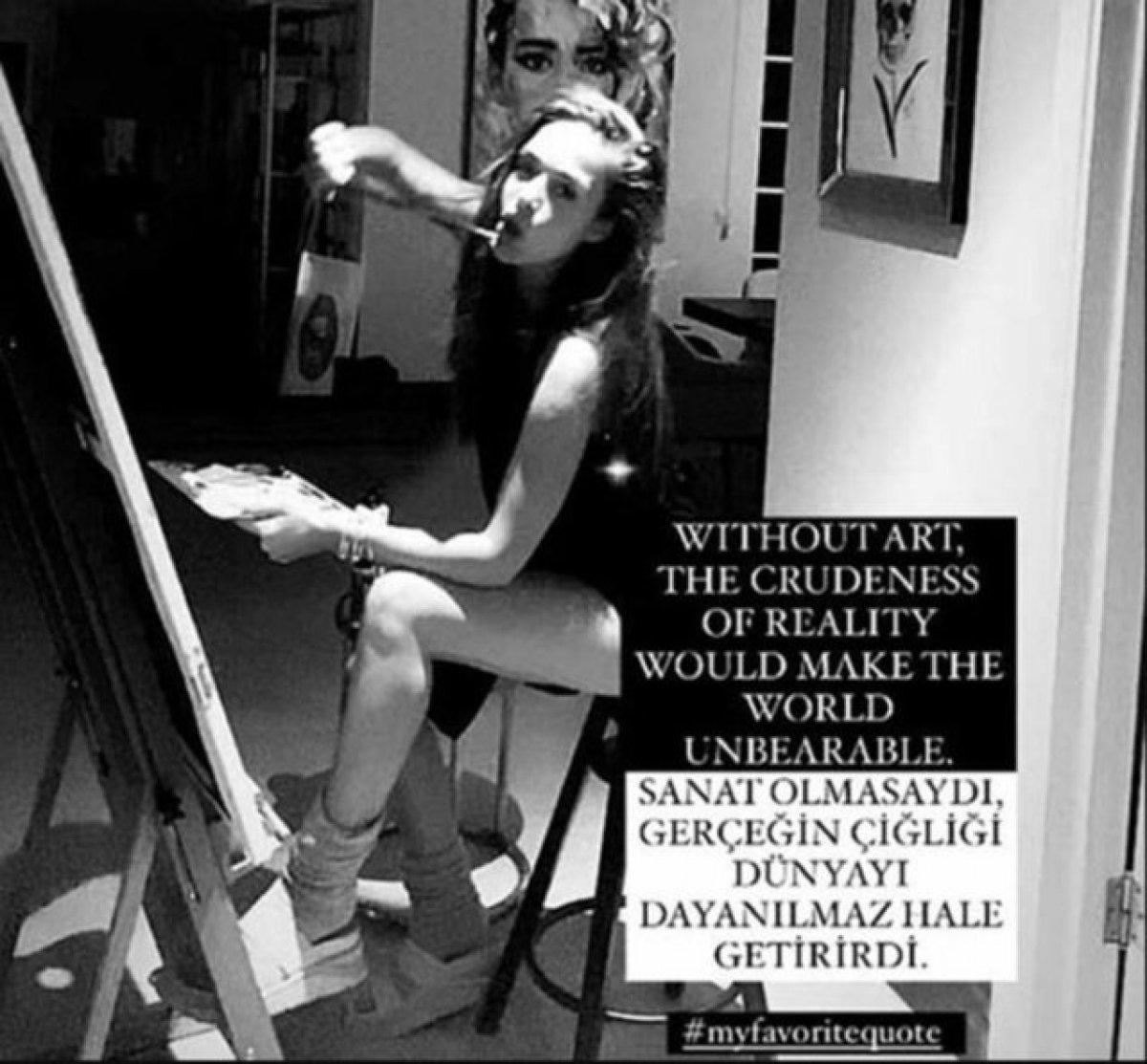 Bensu Soral'dan göndermeli paylaşım