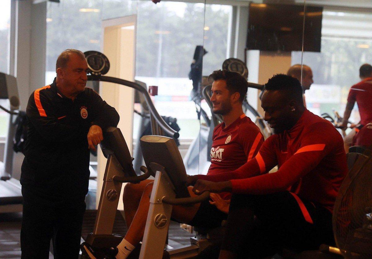 Mbaye Diagne çalışkanlığıyla dikkat çekiyor