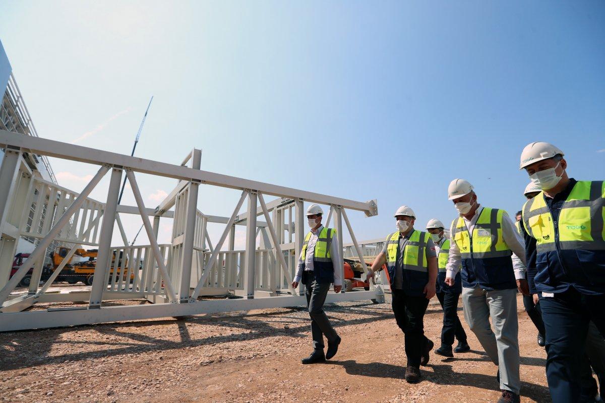 Mustafa Varank, TOGG'un üretim tesisinin inşaatını inceledi